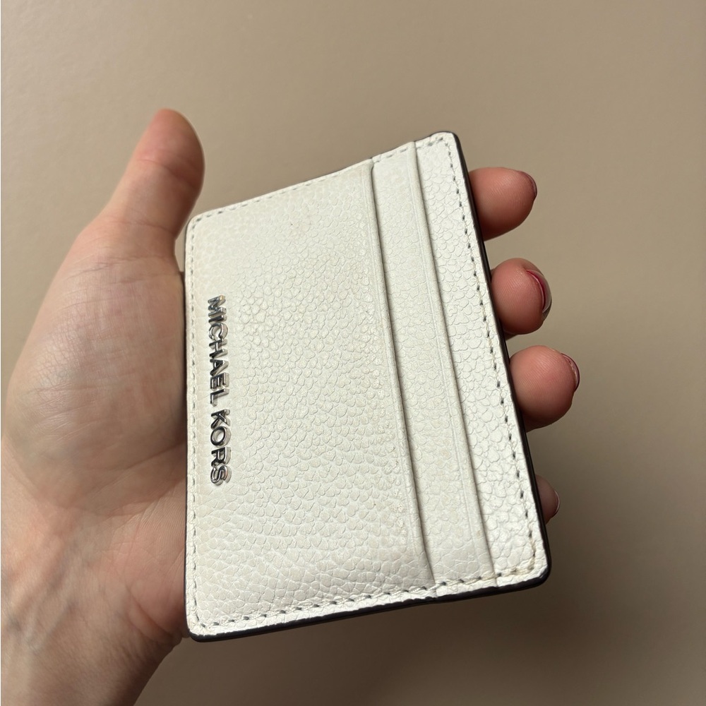 Michael Kors White Pebbled Leather Card  Case with Silver Hardware NWOT